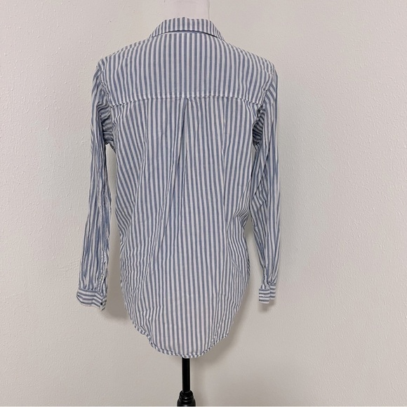 H&M Womens Size 4 Blue & White Striped Long Sleeve Button Up Shirt Casual - Picture 3 of 11